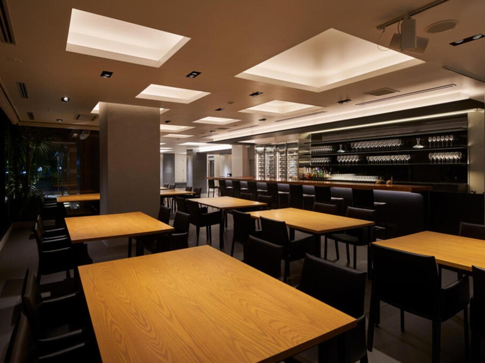 โฮเต็ล รอยัล การ์เดน คิซาราซุ Hotel ภายนอก รูปภาพ