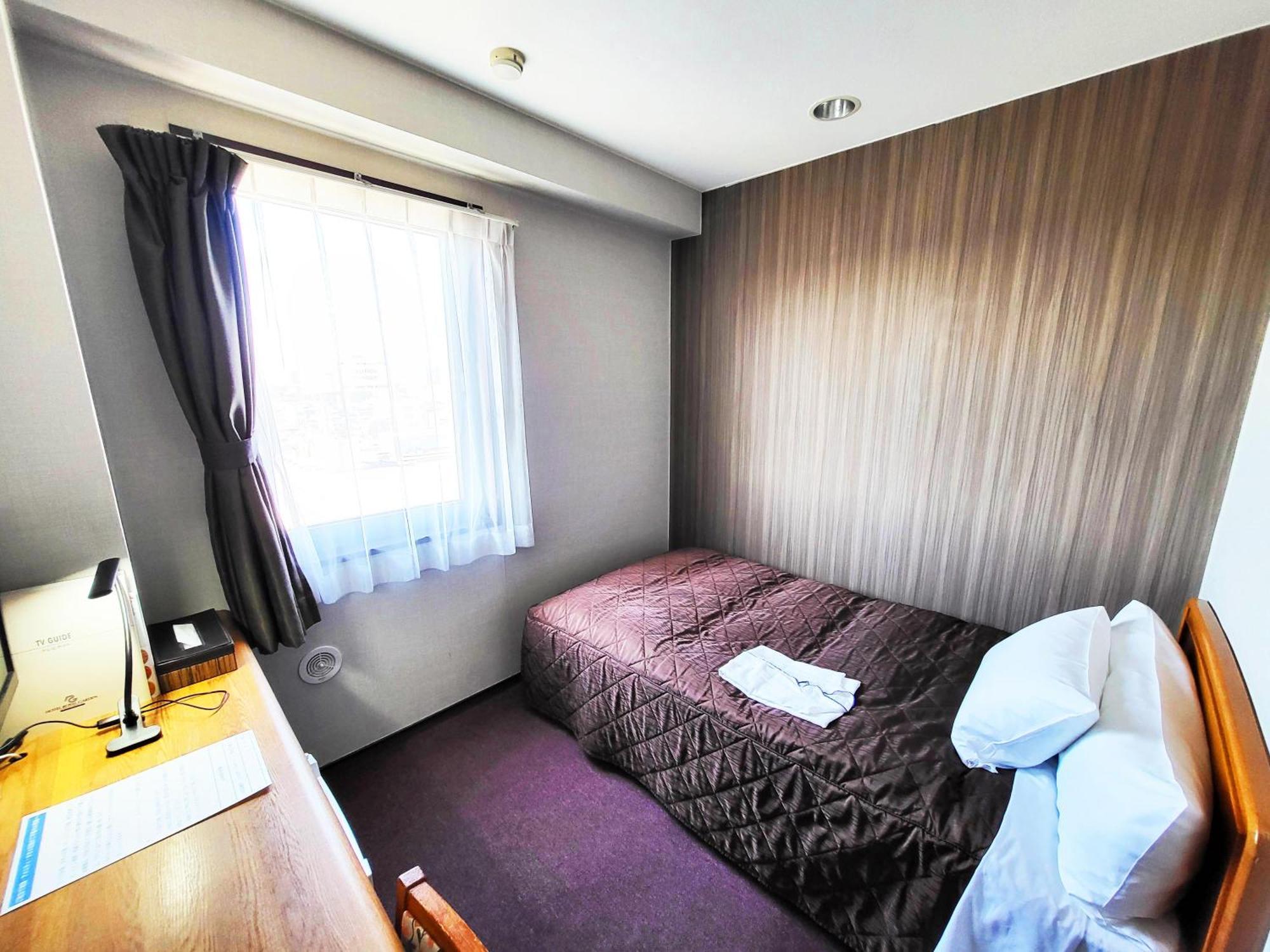 โฮเต็ล รอยัล การ์เดน คิซาราซุ Hotel ภายนอก รูปภาพ
